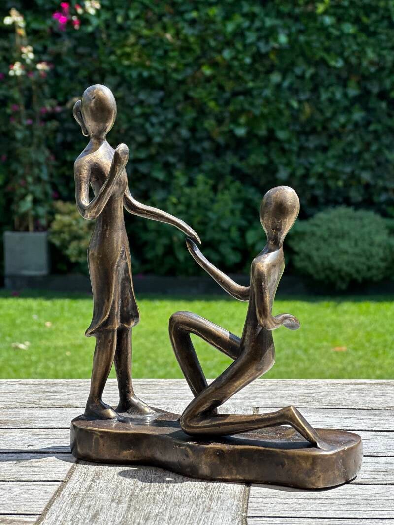 Huwelijkscadeau Bronzen Liefdes  kado - Love birds op bronzen sokkel