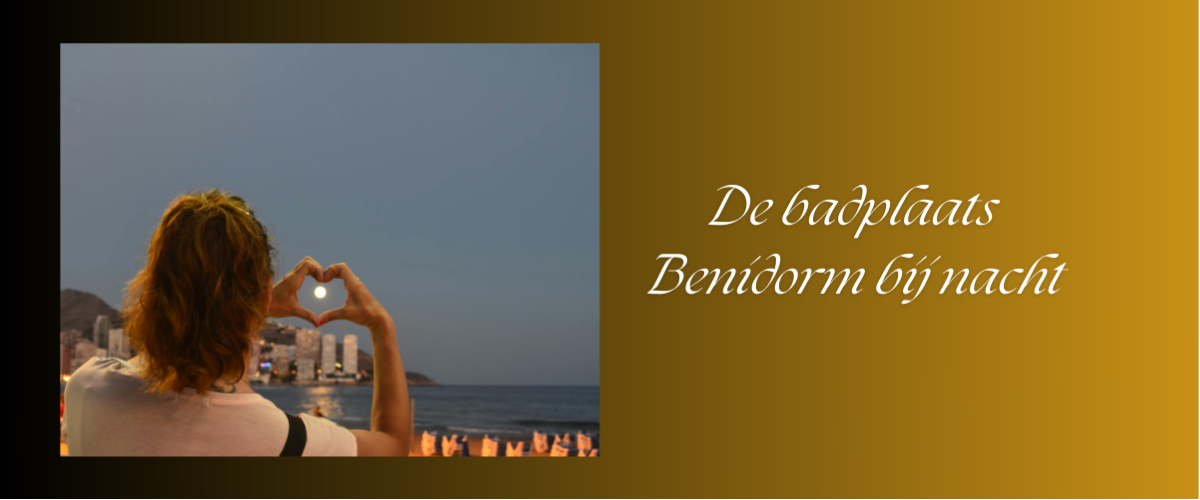 De stad Benidorm bij nacht