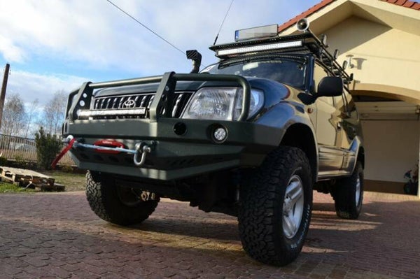 F4x4 VOORBUMPER MET BULLBAR MODEL GU4 VOOR VERSIE MET KUNSTSTOF FRAME TOYOTA LAND CRUISER J95 96-99
