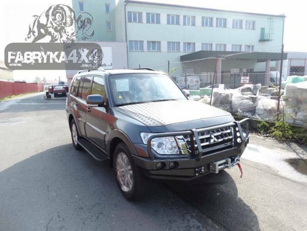 Bumper voor met bullbar Mitsubishi Pajero IV 2015