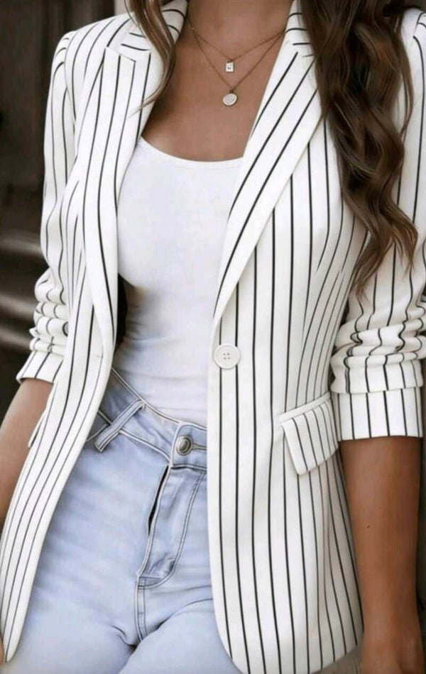 🤍🖤 Gestreepte Blazers