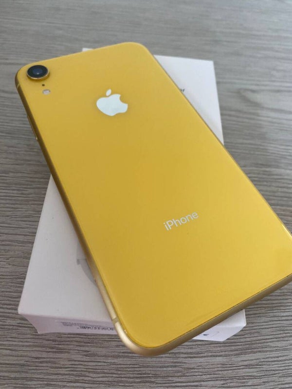 Iphone Xr yellow