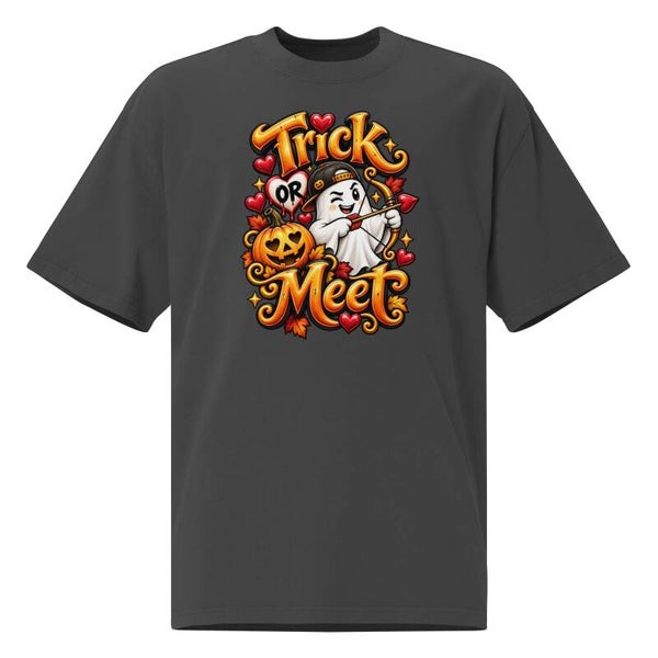 Trick or Meet Oversized Halloween T-Shirt – Cute Ghost Pumpkin Graphic Tee