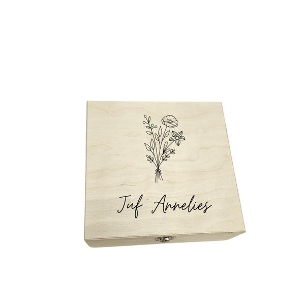Houten kistje vierkant | bos bloemen