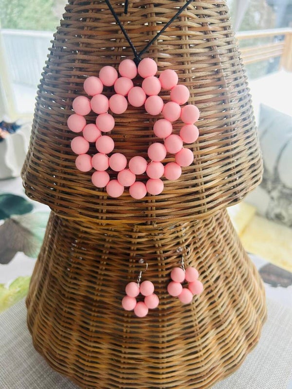 Vaaleanpunainen ruusu