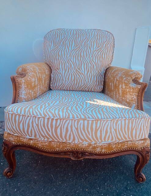 Fauteuil Style Louis XV.jpg
