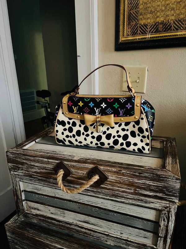 LV purse