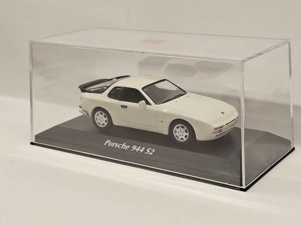 Porsche 944 S2 1:43 Maxichamps