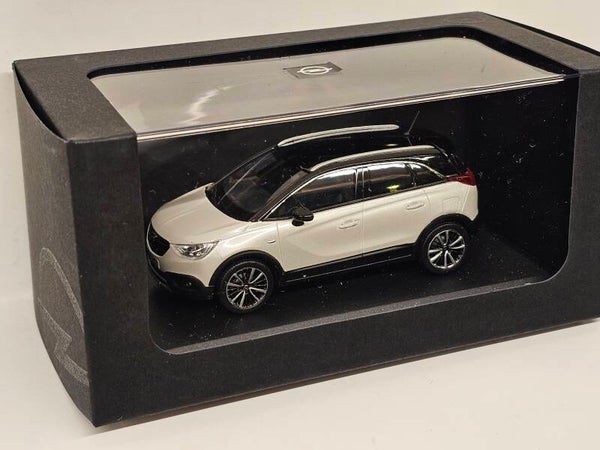 Opel Crossland X 1:43 Iscale