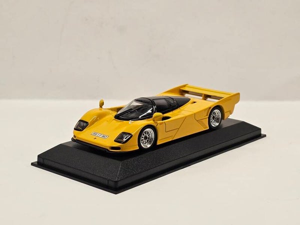 Porsche 962 Dauer Street 1:43 Maxichamps