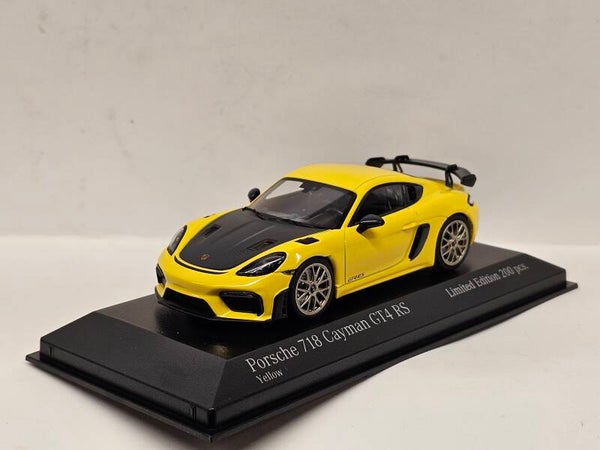 Porsche 718 Cayman GT4 RS 1:43 Minichamps