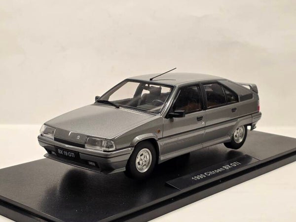 Citroën BX GTi 1:18 Triple9