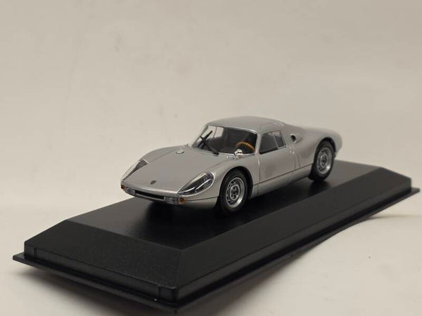 Porsche 904 Carrera GTS 1:43 Maxichamps