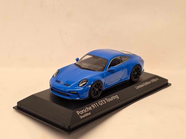 Porsche 911 992 GT3 Touring 1:43 Minichamps