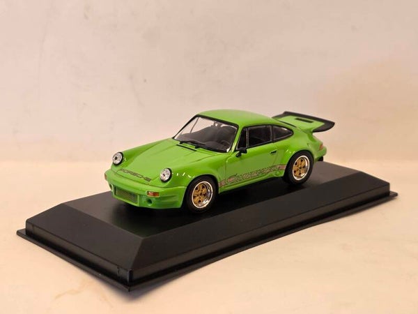 Porsche 911 Carrera RS 3.0 1:43 Maxichamps