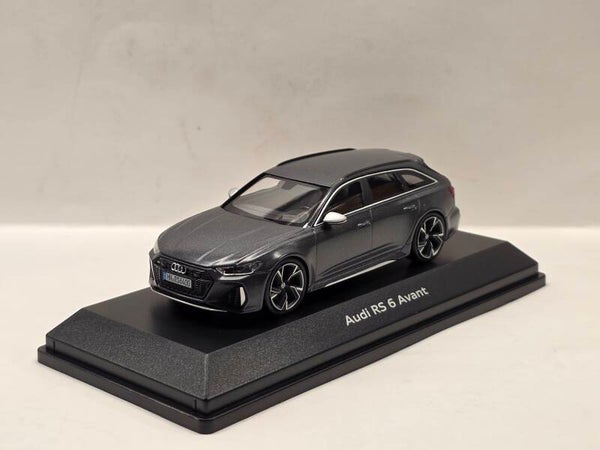 Audi RS6 Avant 1:43 Minichamps