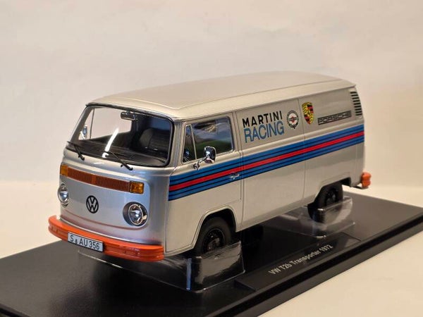 Volkswagen T2b Transporter Porsche Martini Racing 1:18 KK Scale
