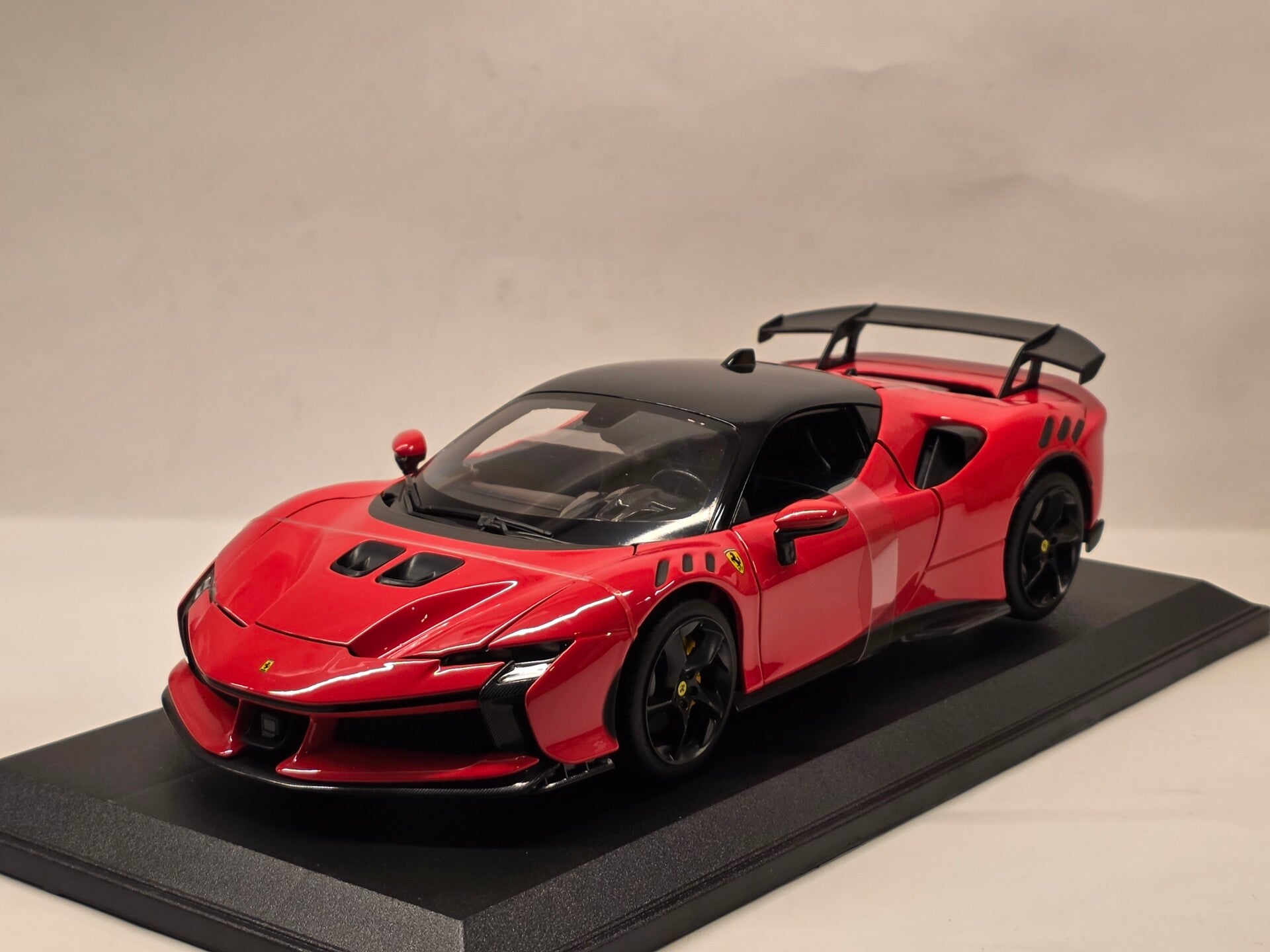 Ferrari SF90 XX 1:18 Bburago