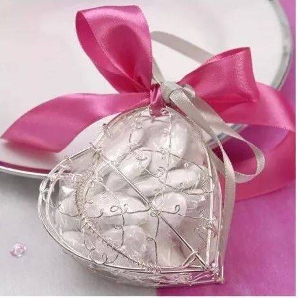 Coeur à dragées en métal argenté  7x5cm