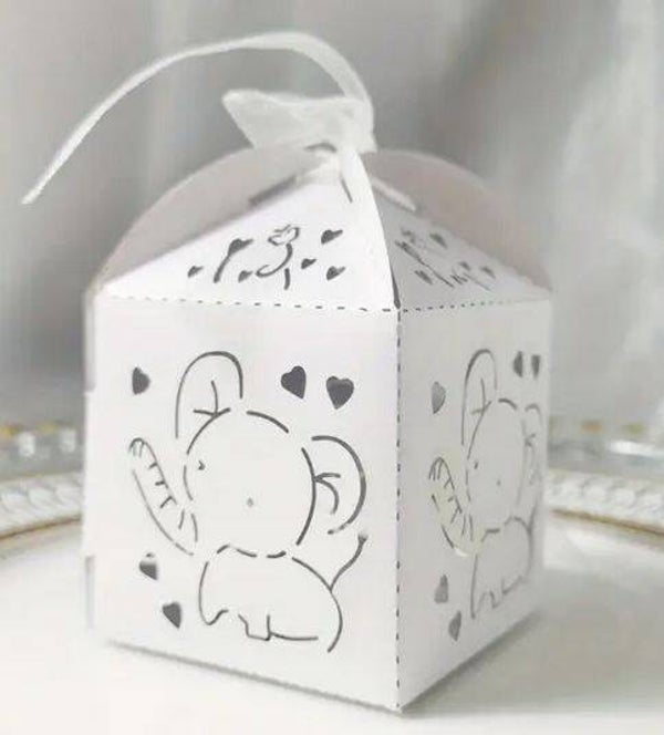 Boite pour dragées  éléphant avec ruban  8x5x5cm   par lot de 25