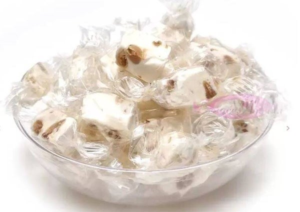 Nougat en papillote aux amandes 15%  1kg