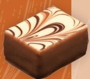 Chocolat praliné avec arabesque sucrée sur le dessus