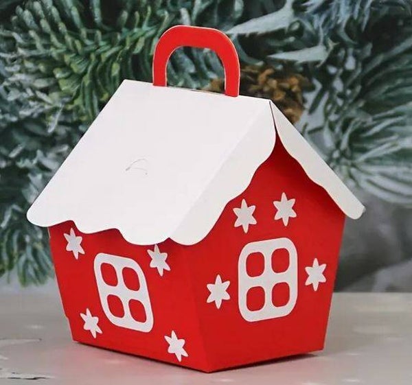 Petite maison rouge et blanche motifs flocons vide    10x6x8cm