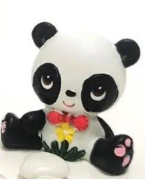 Figurine "Panda noeud rouge" en résine
