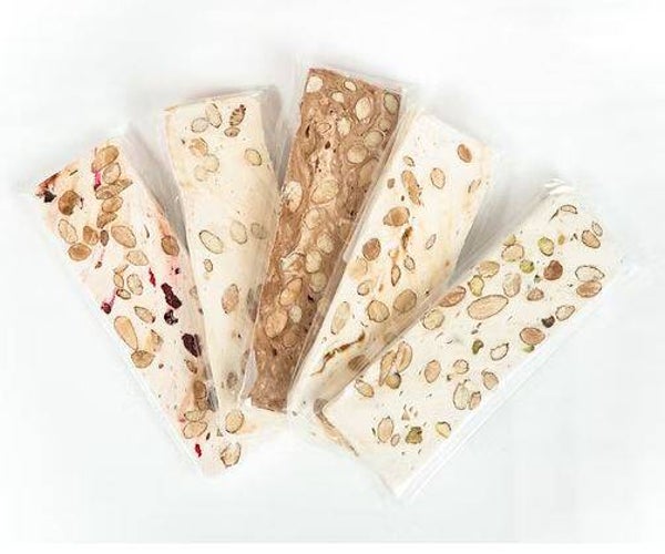 5 barres de nougats amandes / Caramel / Chocolat noisettes / Pistaches / Fruits rouges 5x80gr