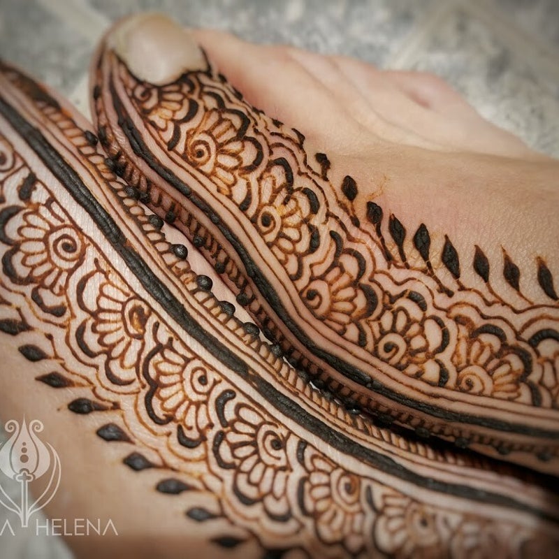 henna_helena_feet.jpg