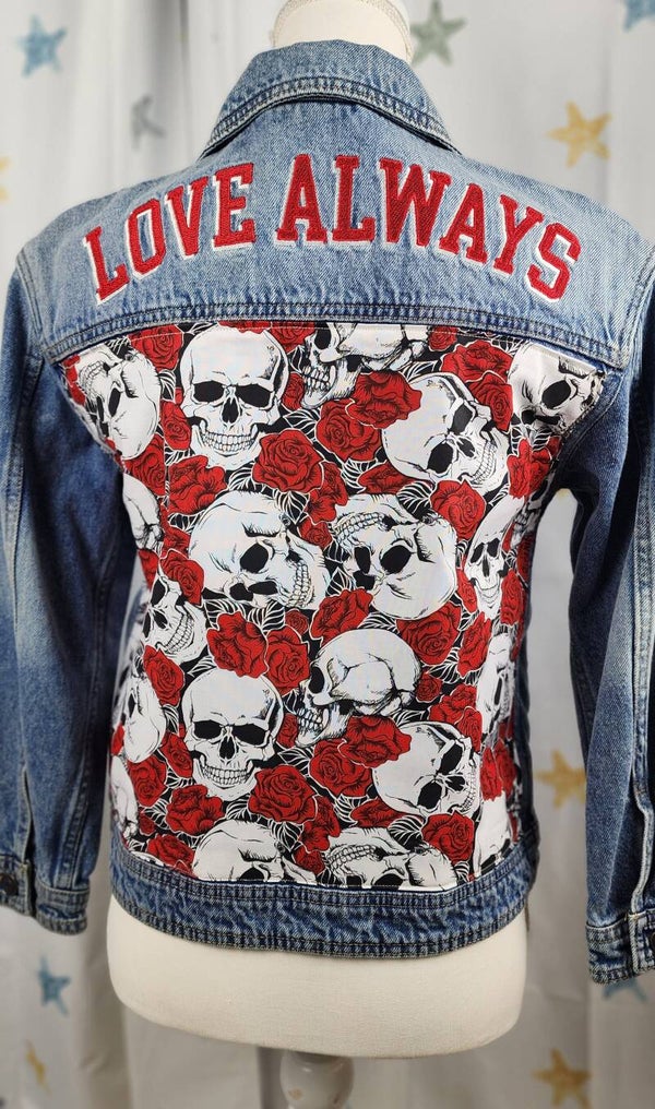 Denim jacket - love always - Size L