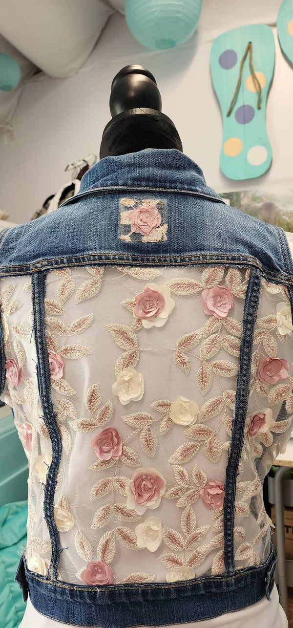 Floral Lace Vest with Skirt Set