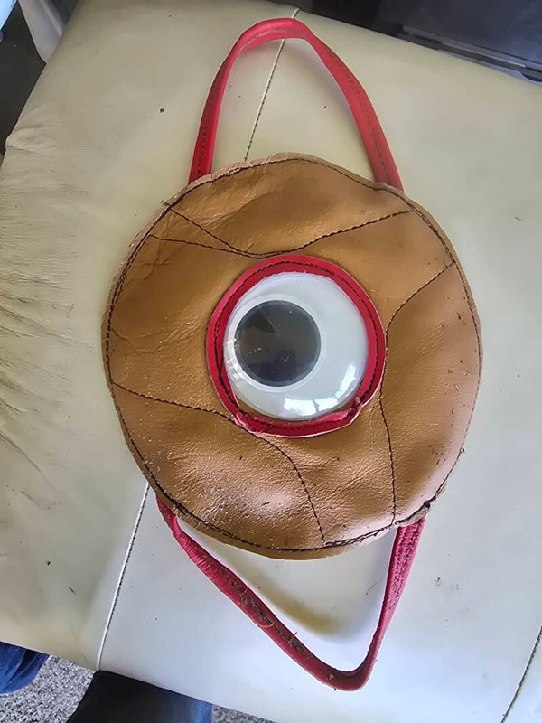 Googly Eye Tug Toy