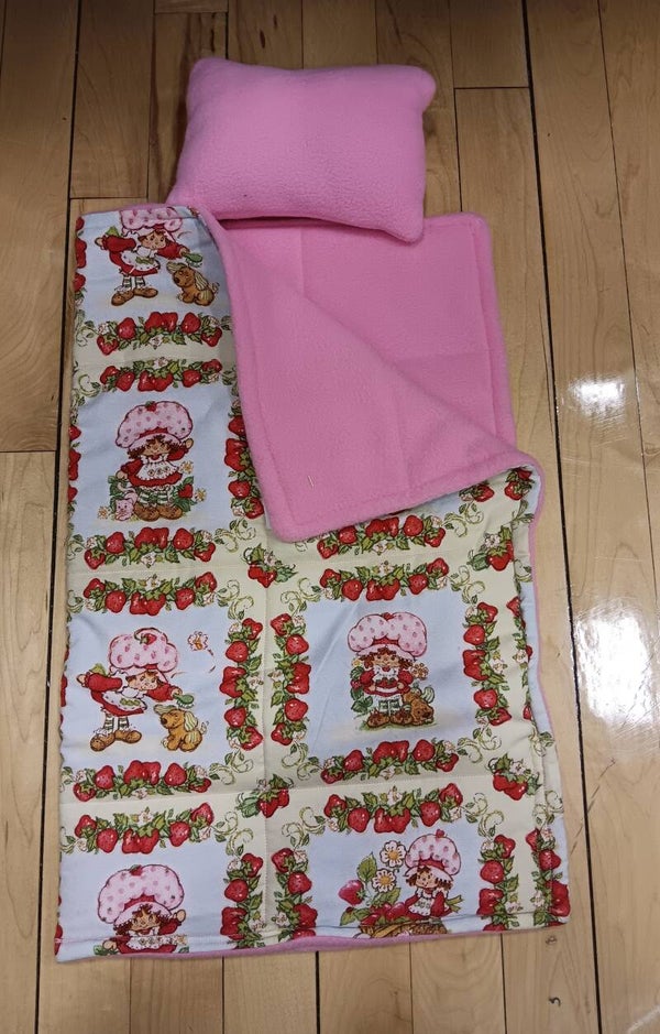 Strawberry shortcake sleeping bag