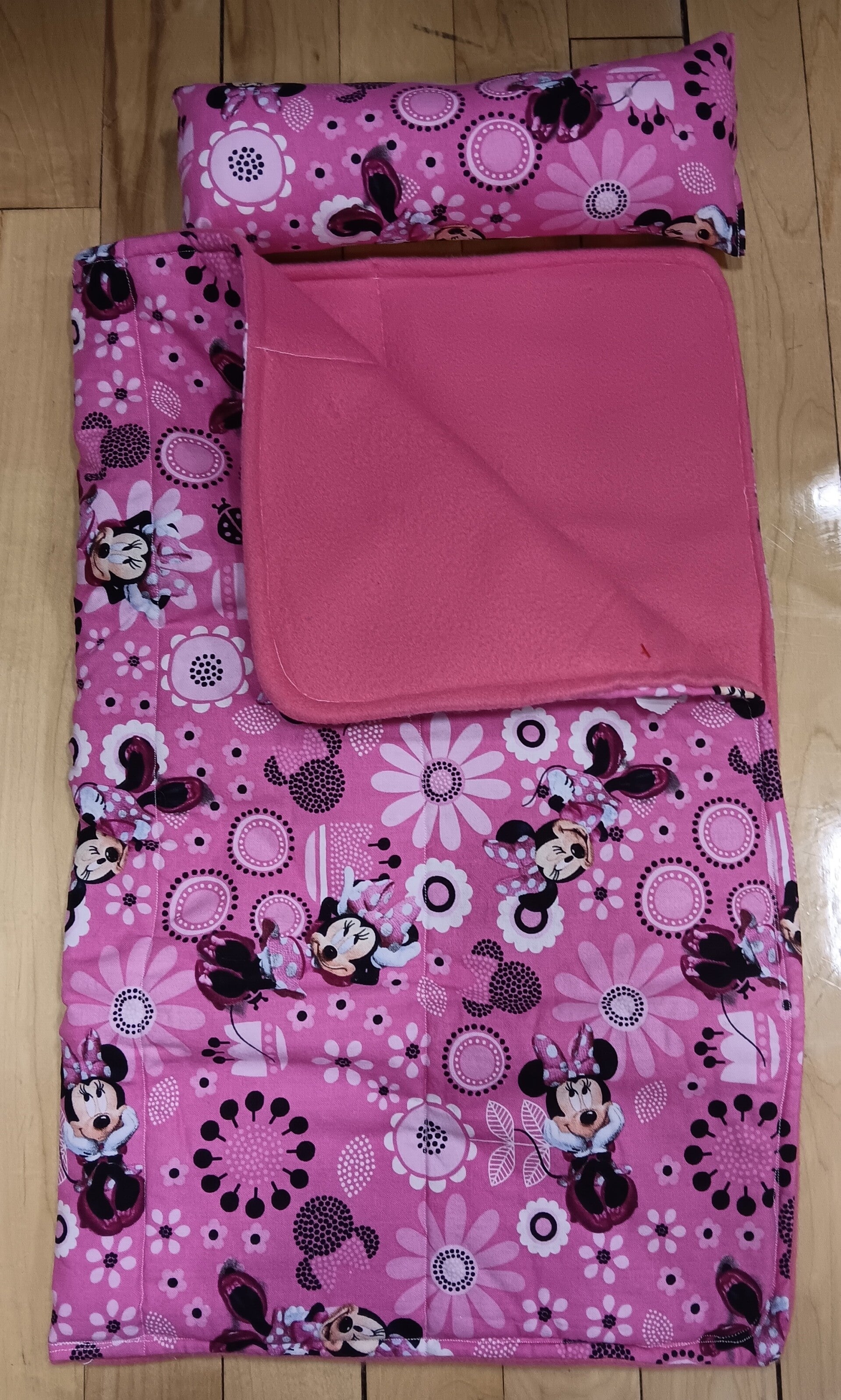 Minnie mouse sleeping bag