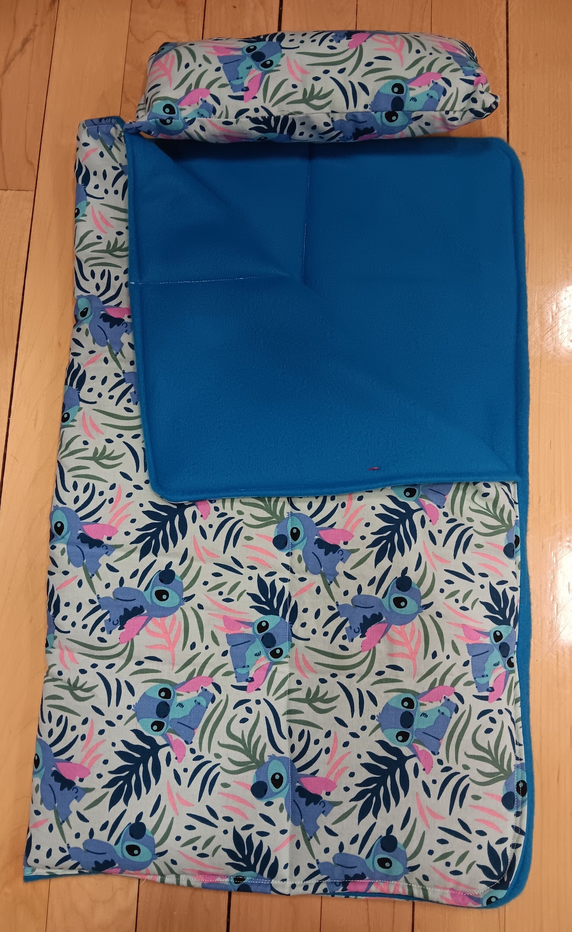 Stitch sleeping bag