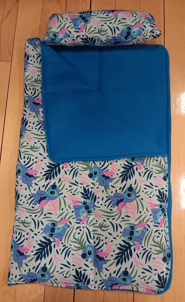 Stitch sleeping bag