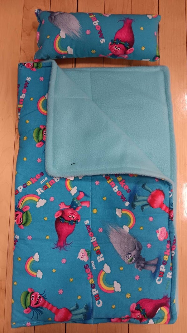 Troll sleeping bag