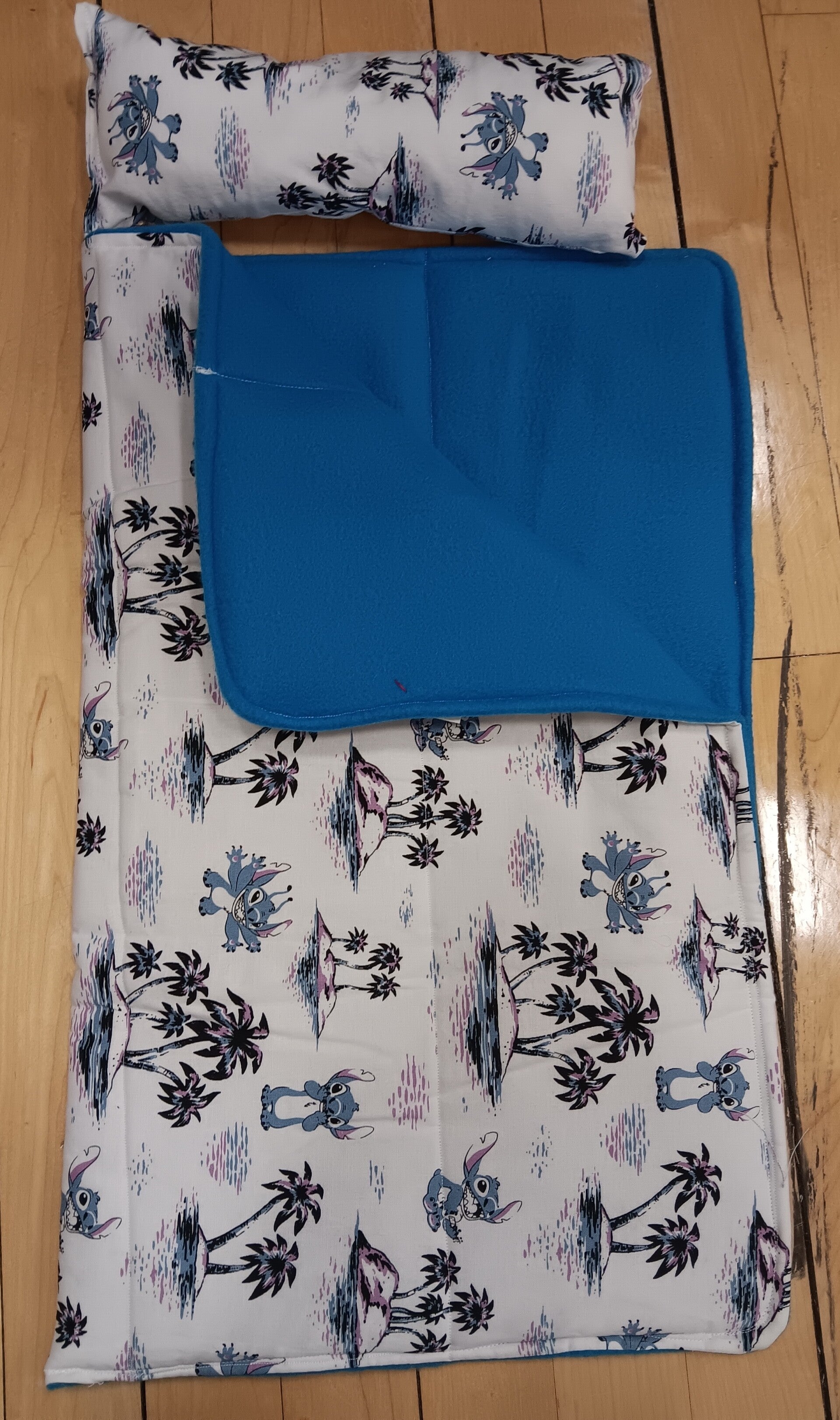 Stitch sleeping bag