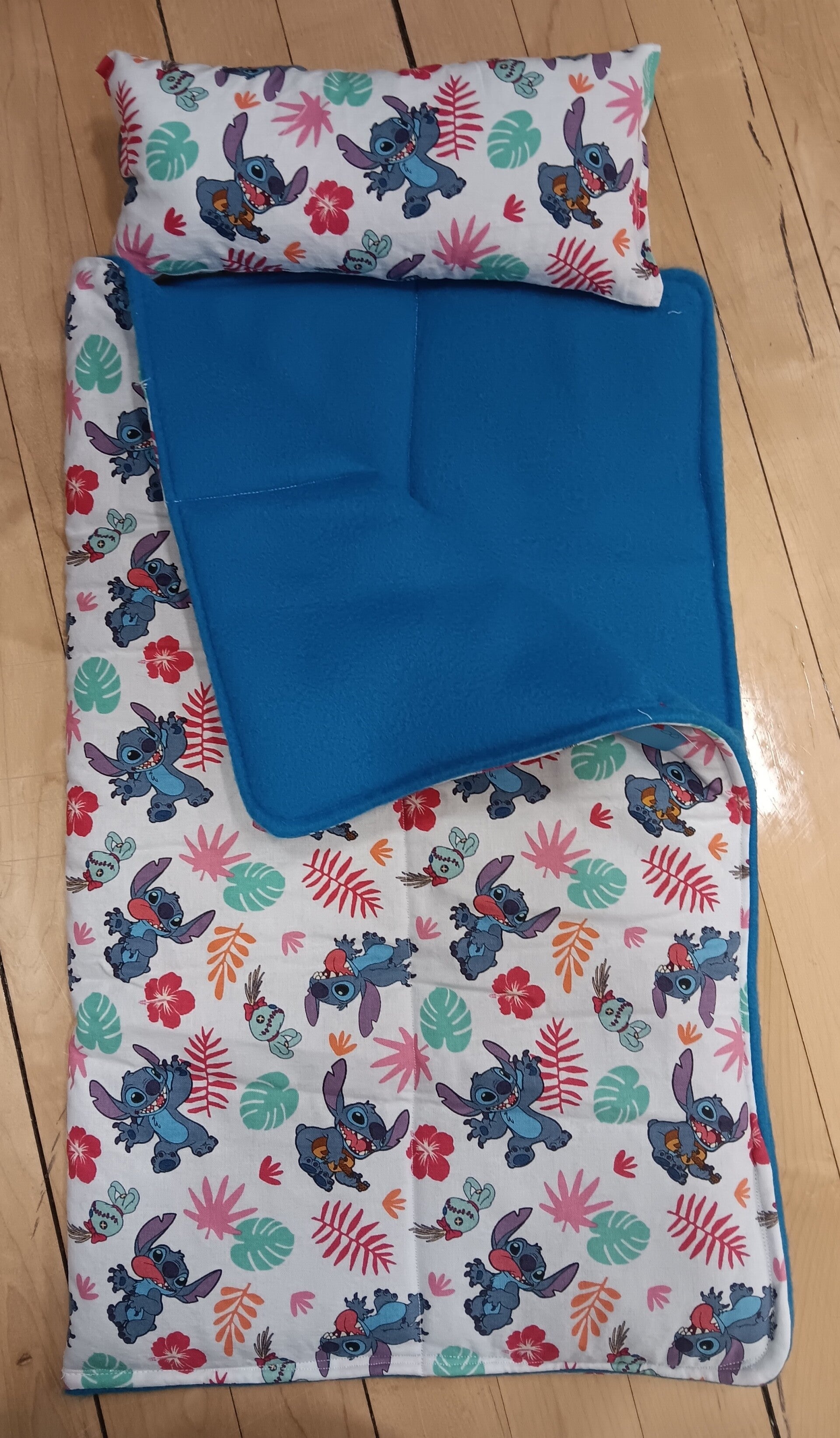 Stitch sleeping bag