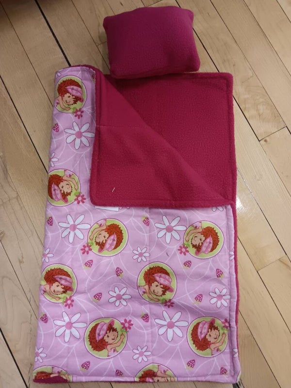 Strawberry shortcake sleeping bag