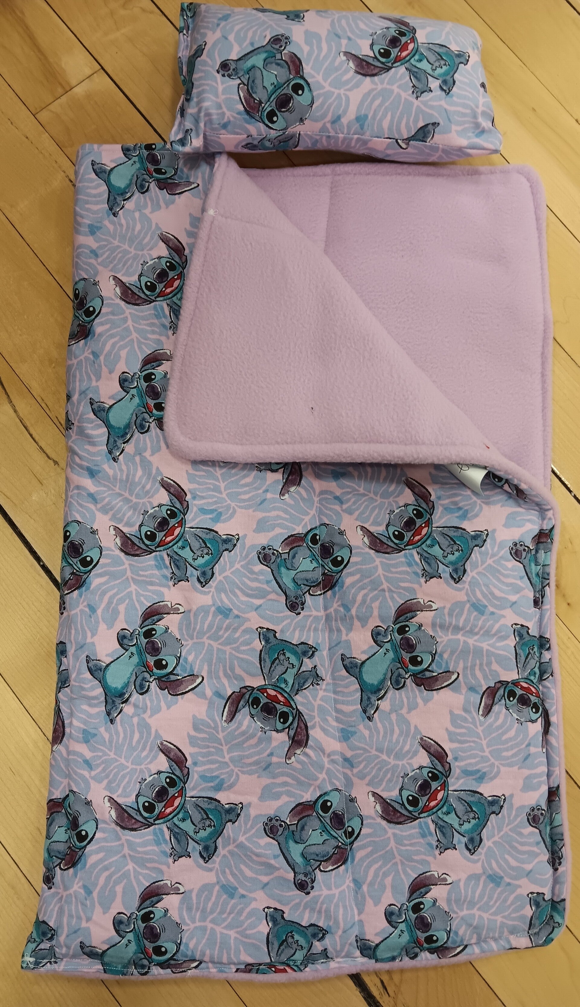Stitch sleeping bag