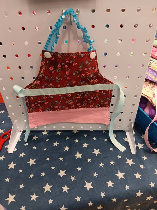 Doll apron
