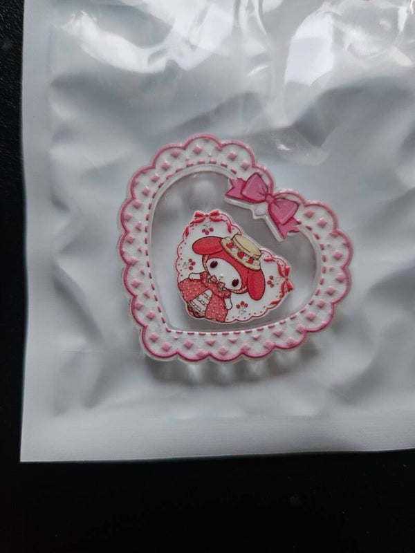 My Melody i hjärta akryl
