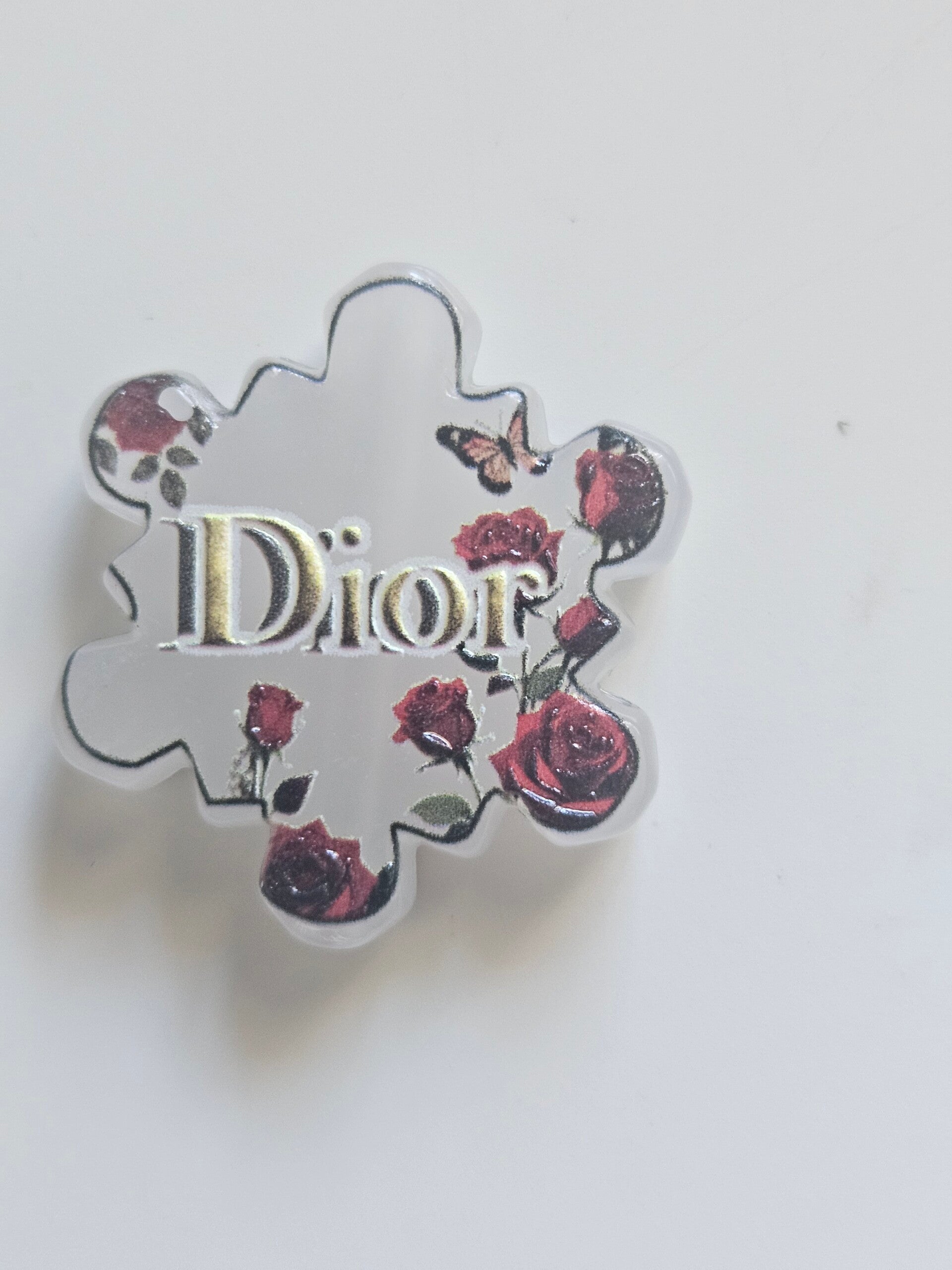 Pärla med genomgående hål - Dior rosor
