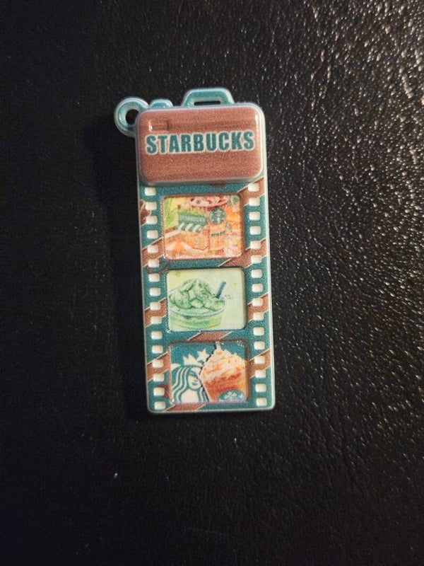 Starbucks inspirerad bricka med hål