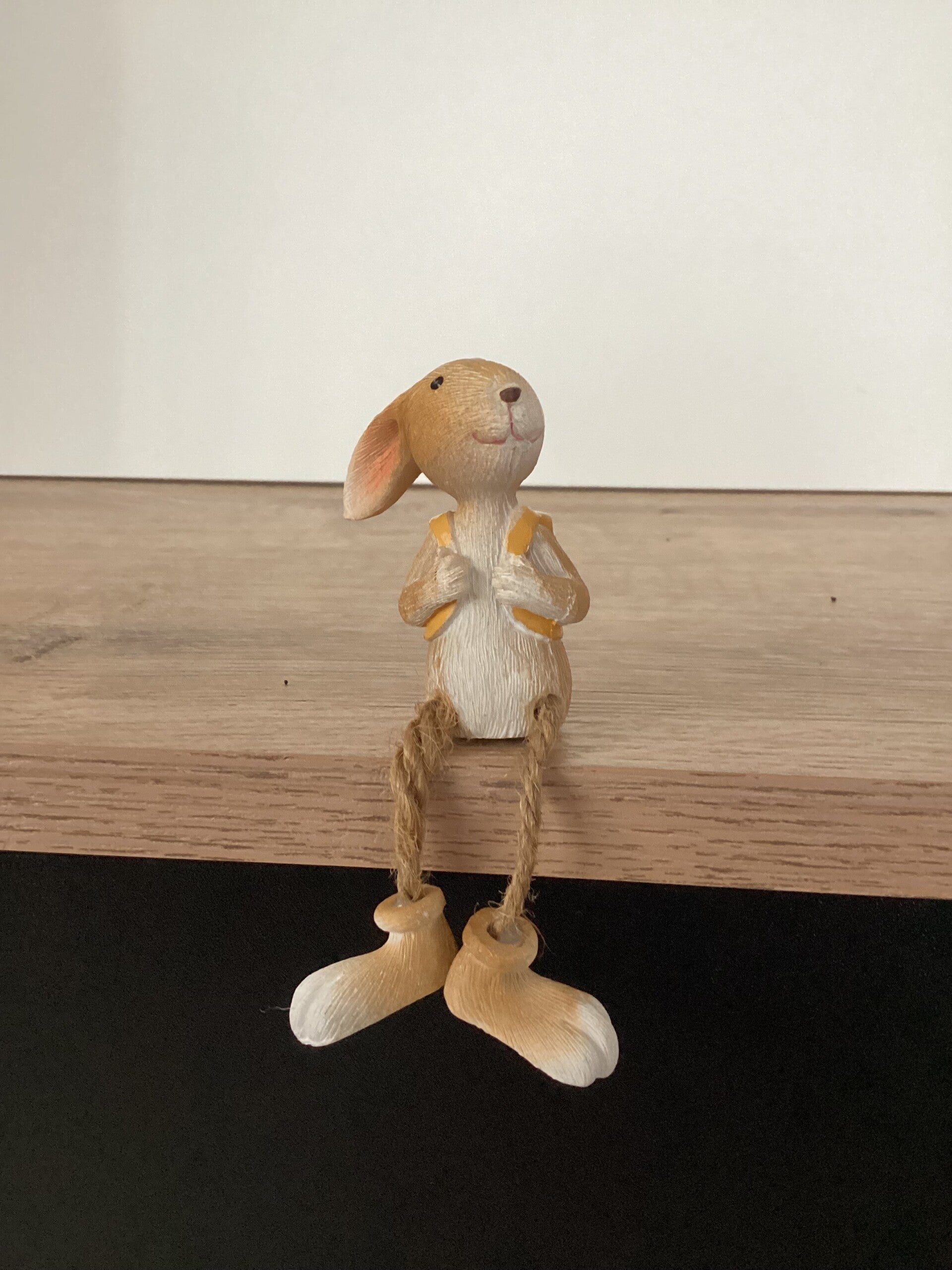 Paasdecoratie Haas Randzitter