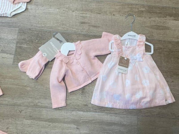 Pakket 128 Mayoral maat 4/6 Maanden