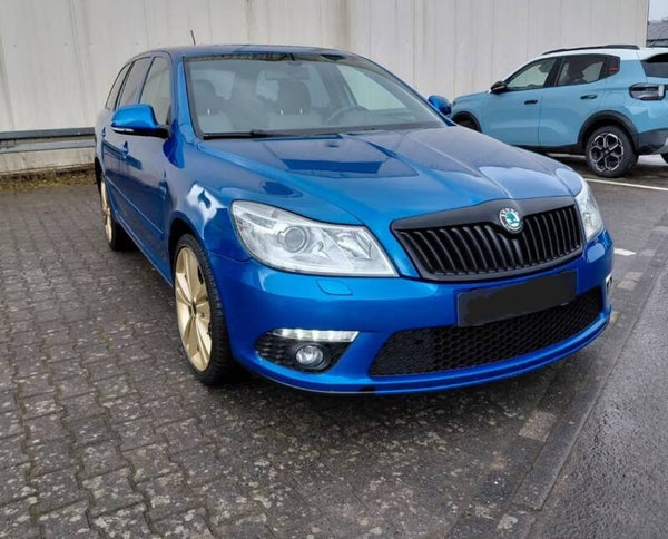 Skoda Octavia Combi RS 2.0L *AUTOMATIK *attelage*