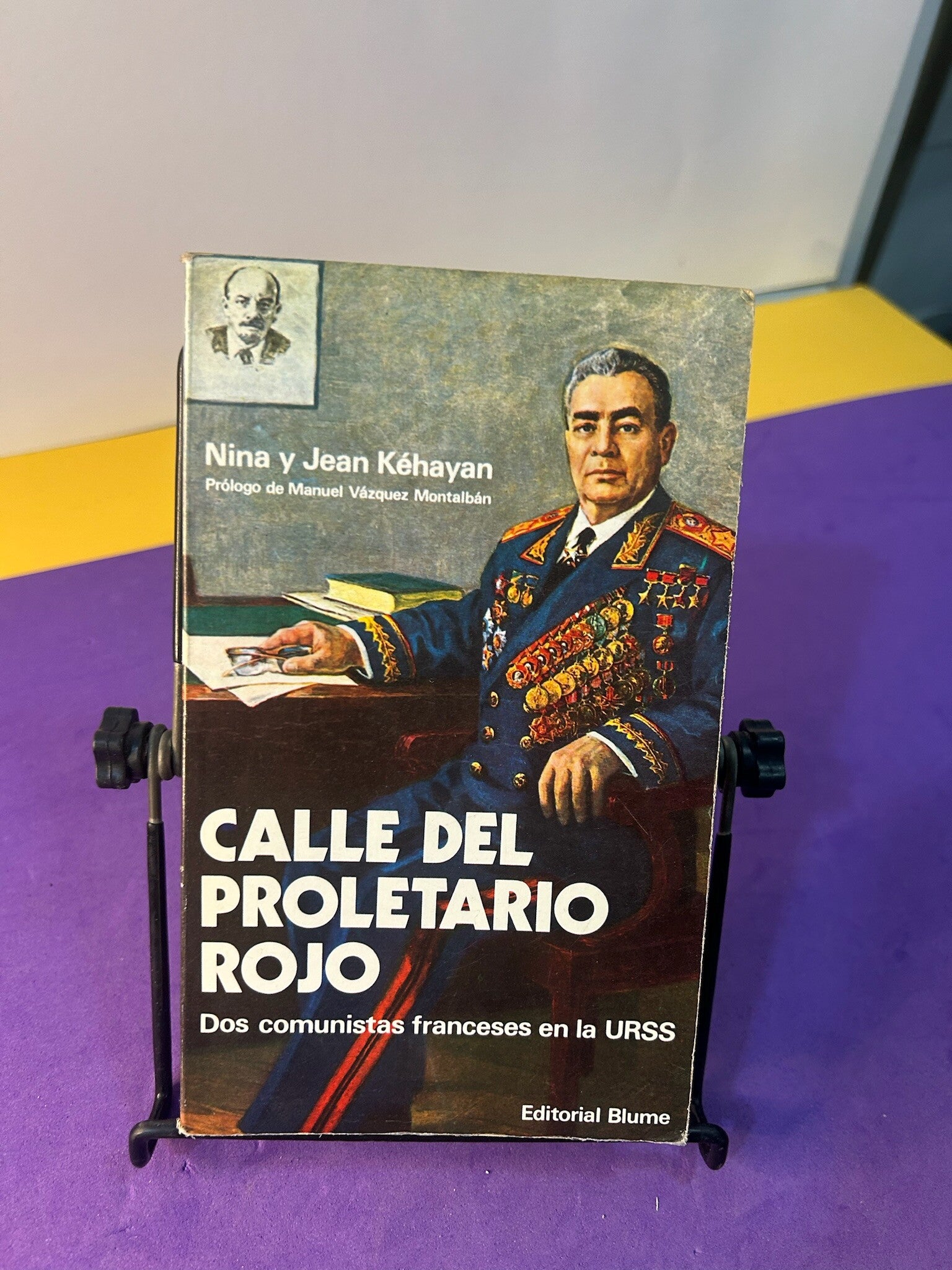 Calle del proletario rojo